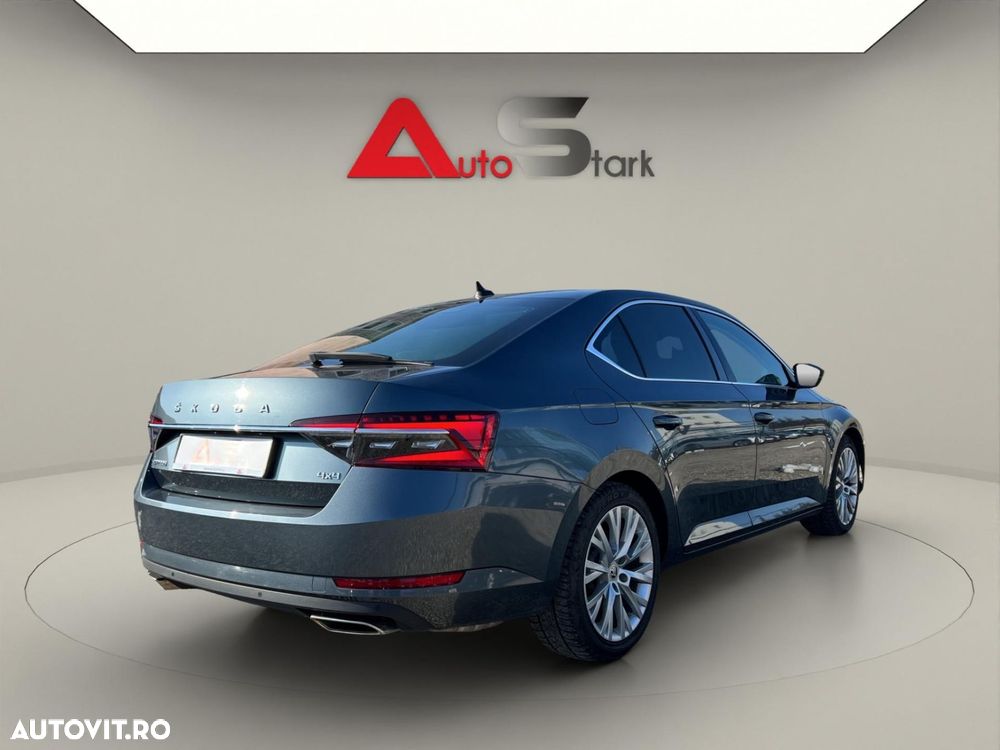 Skoda Superb 2.0 TSI 4X4 DSG Laurin & Klement - 11