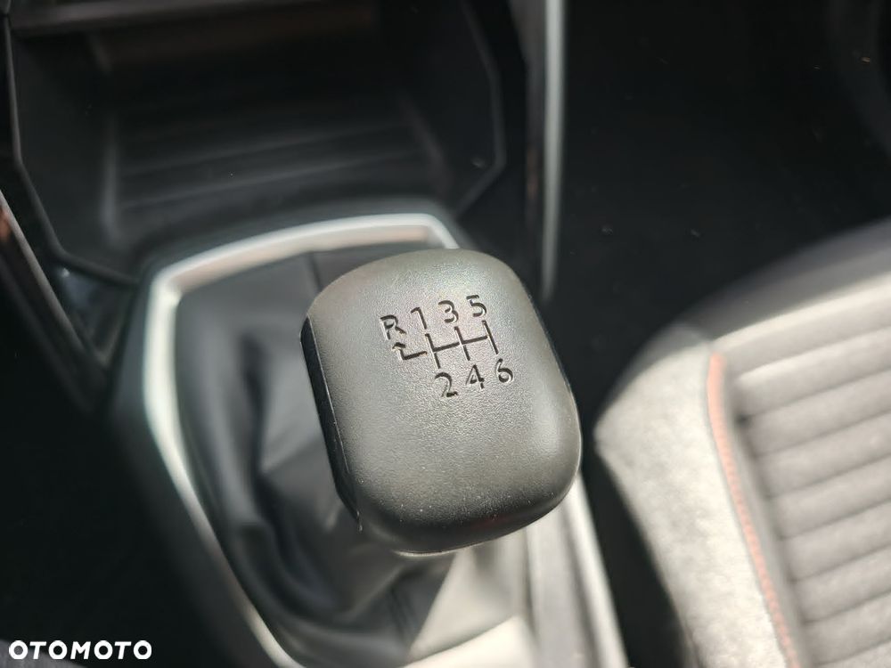 Peugeot 2008 BlueHDi 100 Active - 19