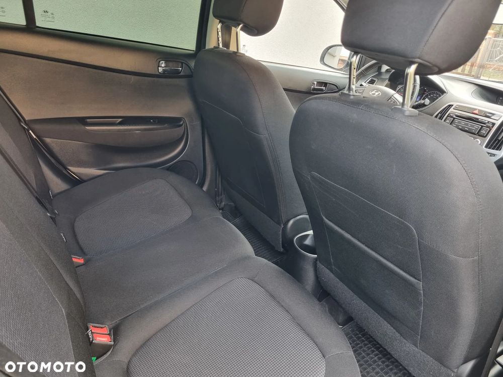 Hyundai i20 1.4 Style EU5 - 10