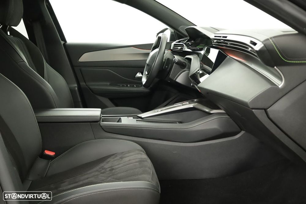 Peugeot 308 1.2 PureTech GT EAT8 - 21