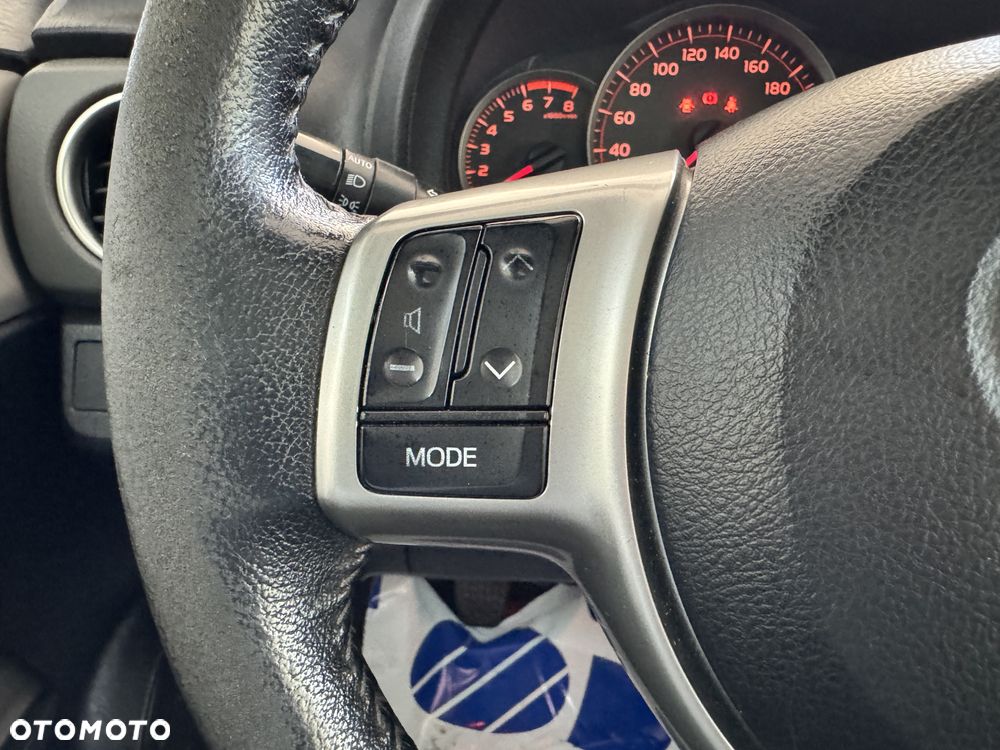 Toyota Yaris 1.33 Prestige - 28