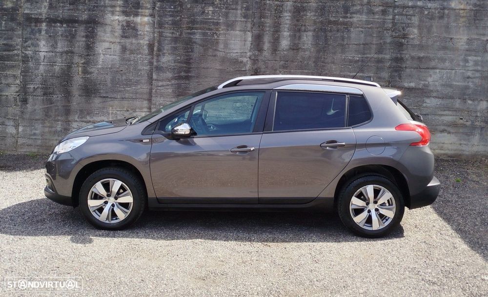 Peugeot 2008 1.6 BlueHDi Style - 12