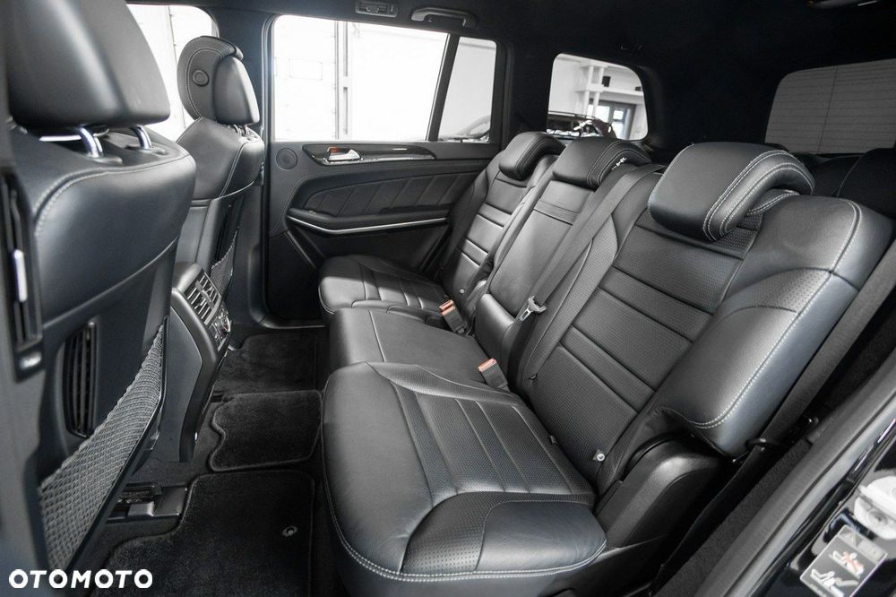 Mercedes-Benz GL - 28