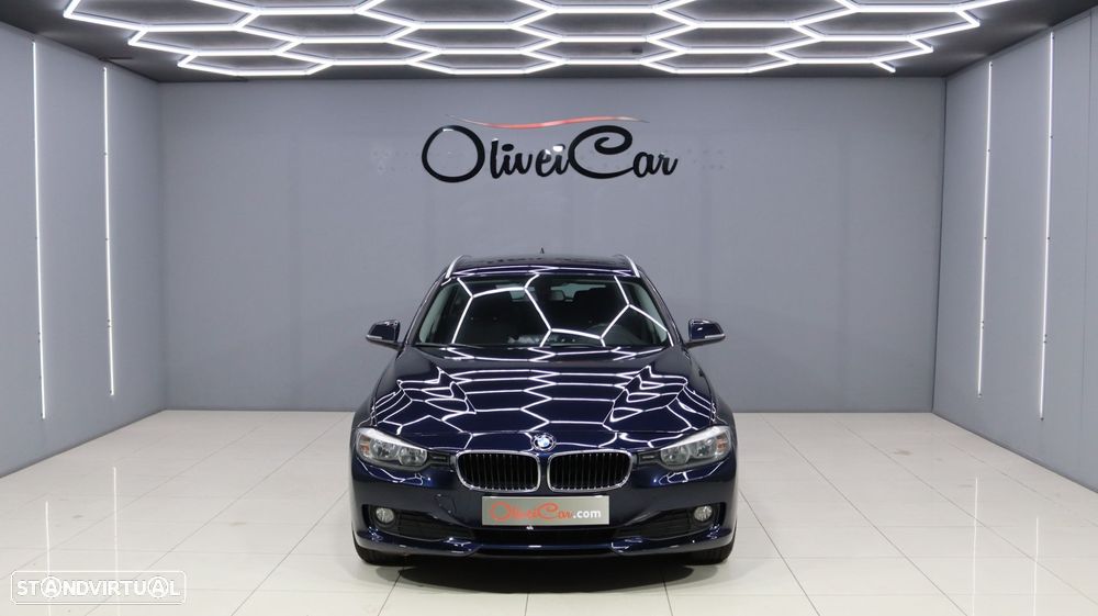 BMW 318 d Touring Auto - 2