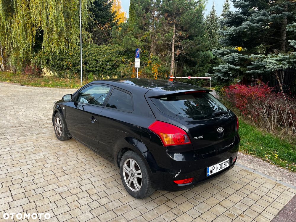 Kia ProCeed Pro_cee'd 1.4 L - 3