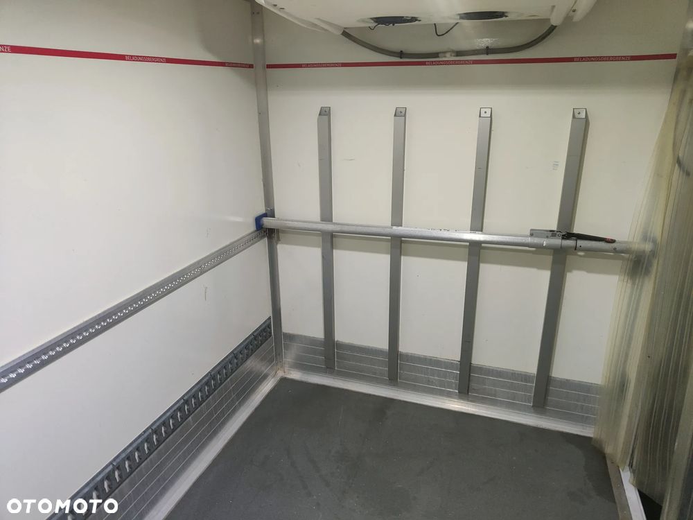 Mercedes-Benz Sprinter 316 2018r Chłodnia Mroźnia -20*C CARRIER XARIOS 350 KONTENER - 25