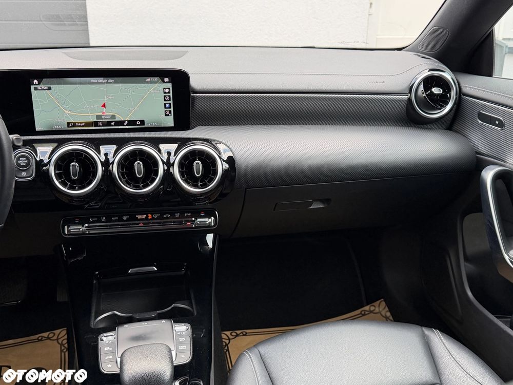 Mercedes-Benz CLA - 5