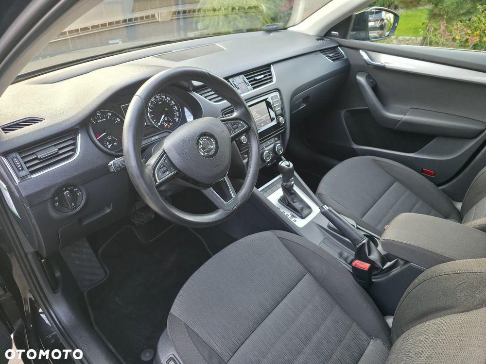 Skoda Octavia 1.4 TSI Elegance DSG - 8