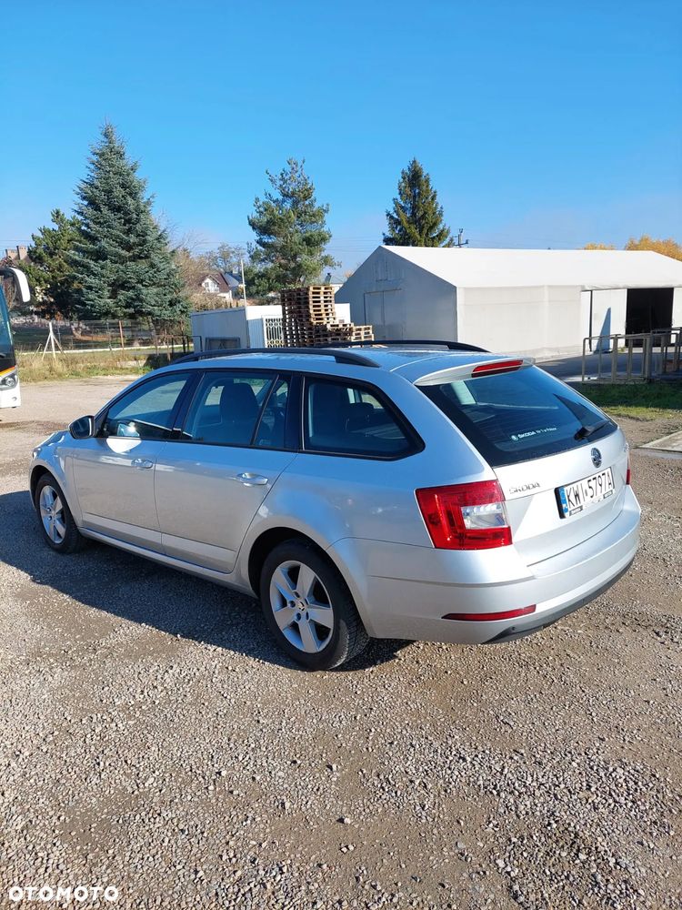 Skoda Octavia 1.6 TDI Ambition - 4