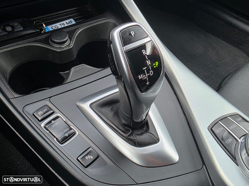 BMW 120 d Pack M Auto - 16