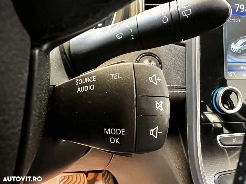 Renault Grand Scenic - 25