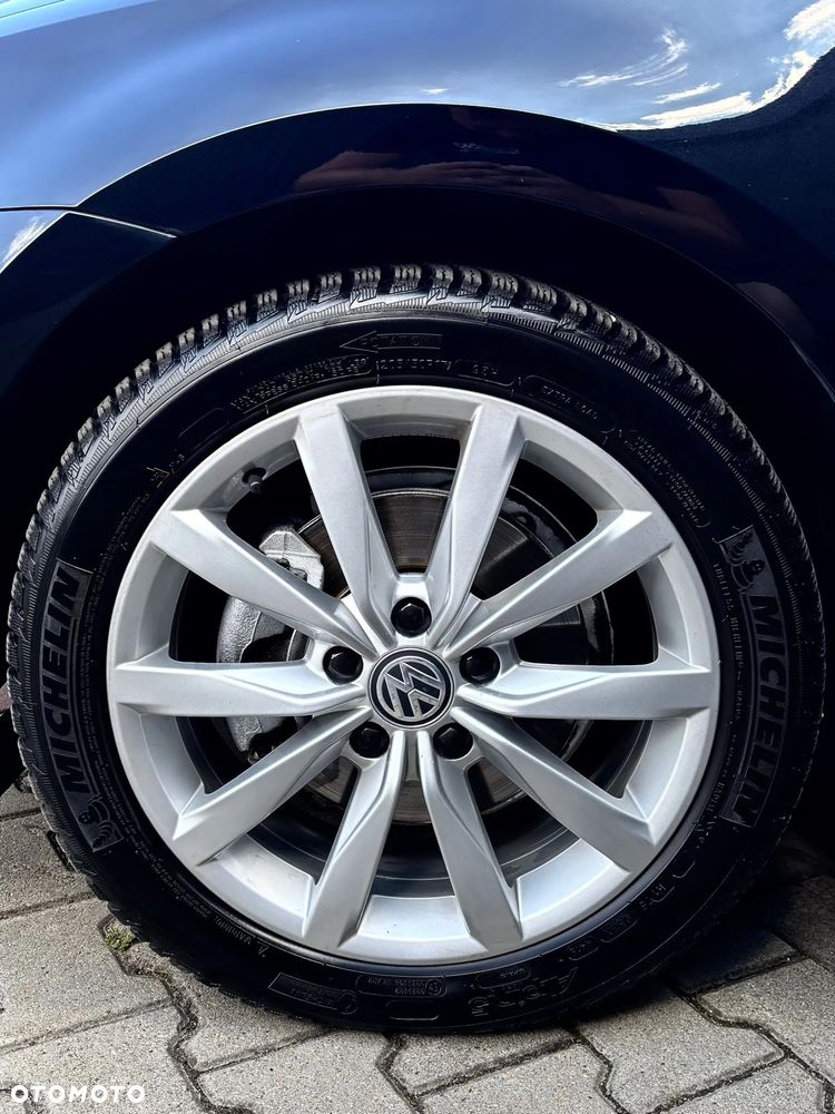 Volkswagen Golf 1.6 TDI DPF BlueMotion Technology Team - 23