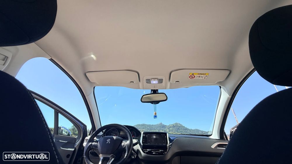 Peugeot 2008 1.6 BlueHDi Style - 25