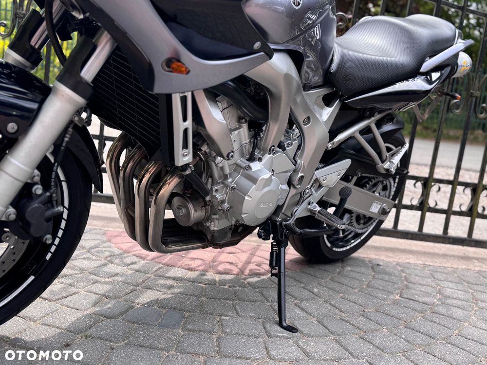 Yamaha FZ6 - 17
