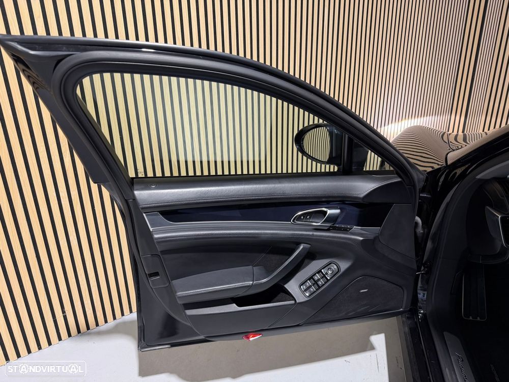 Porsche Panamera S e-Hybrid - 21