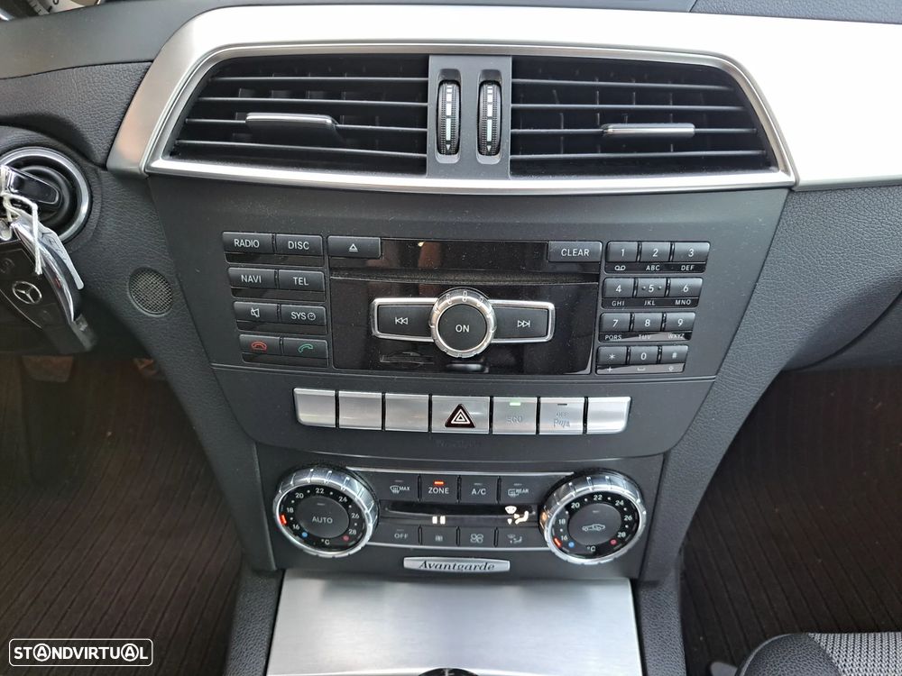 Mercedes-Benz C 220 CDi Avantgarde BlueEfficiency - 25