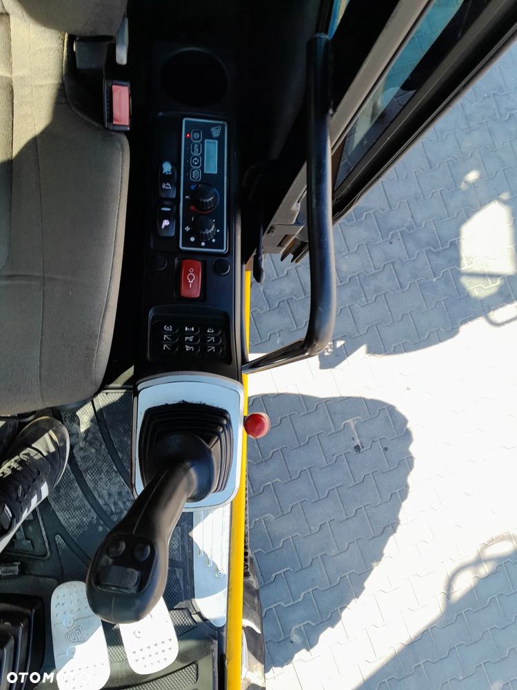 JCB JS 145 W - 28
