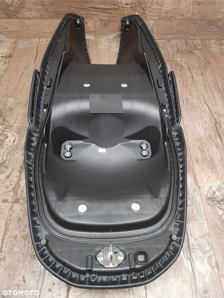 Siedzenie Honda NSS 300 Forza 77170-K04-9300 - 7