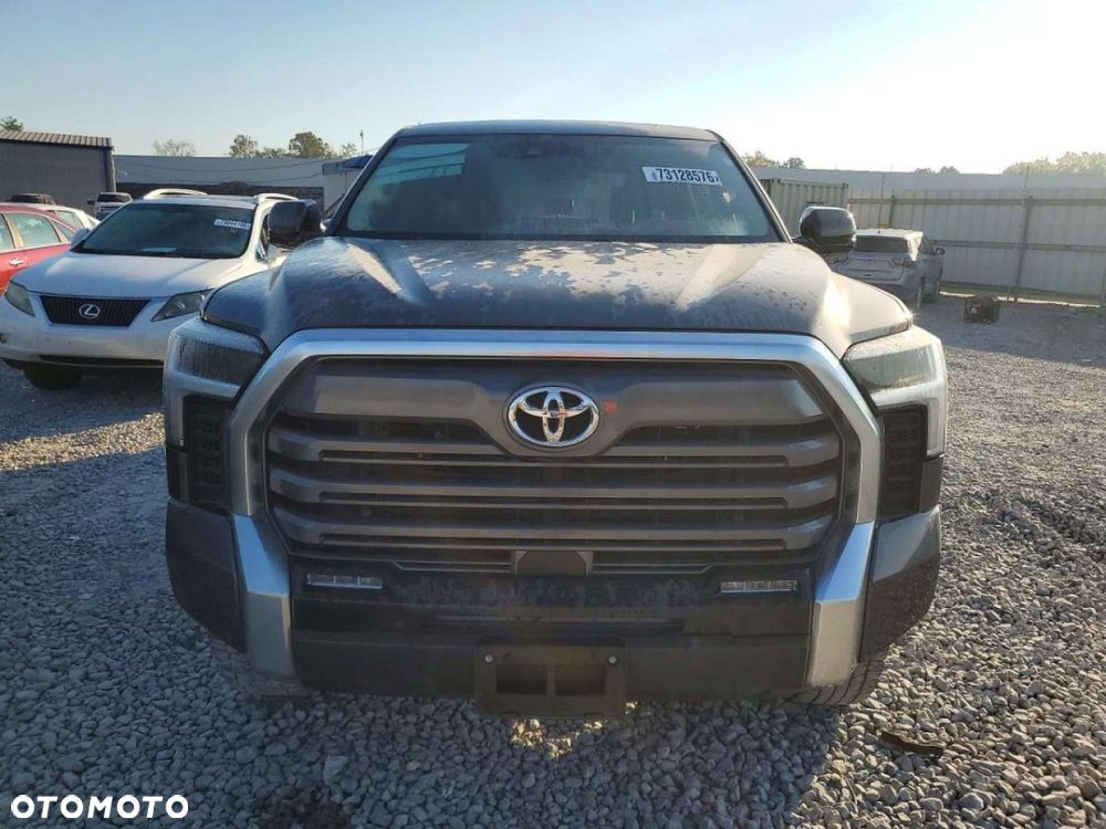 Toyota Tundra - 5