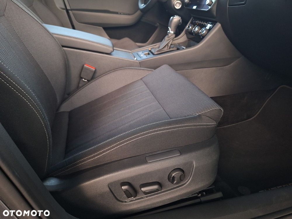 Skoda Superb 2.0 TSI Style DSG - 19