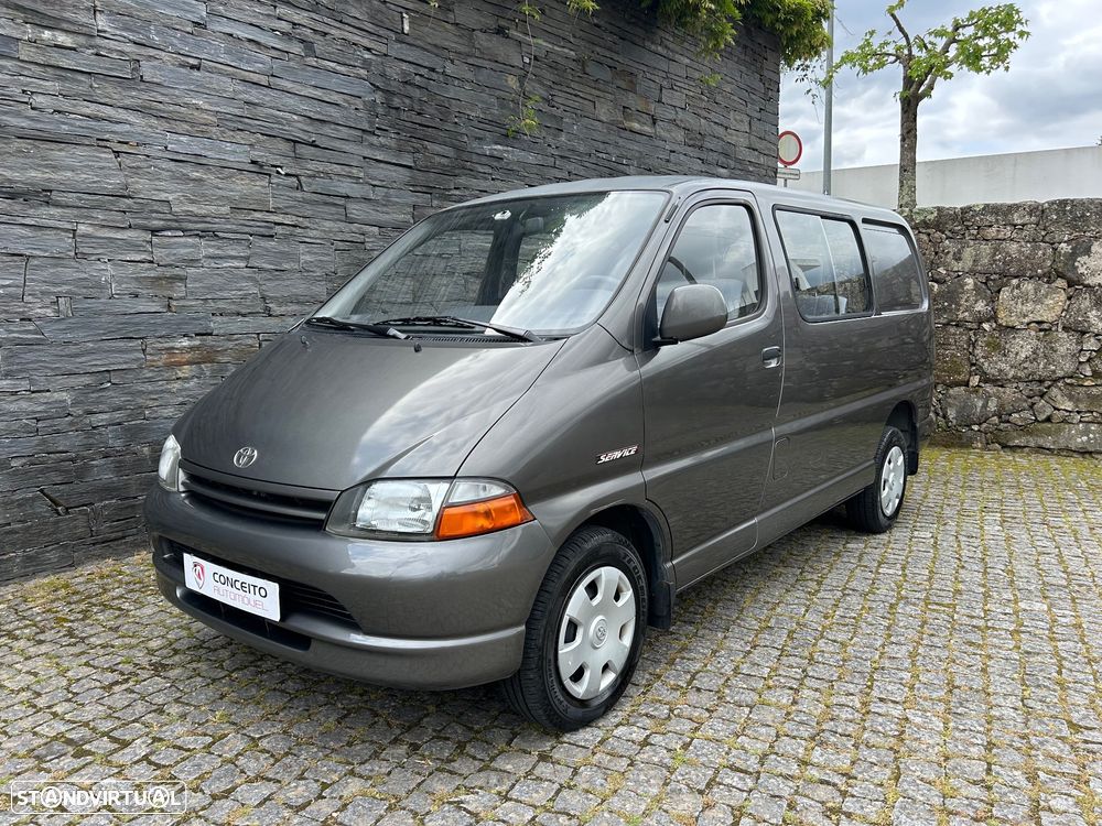 Toyota HiAce 2.4 D LXH12LB - 2