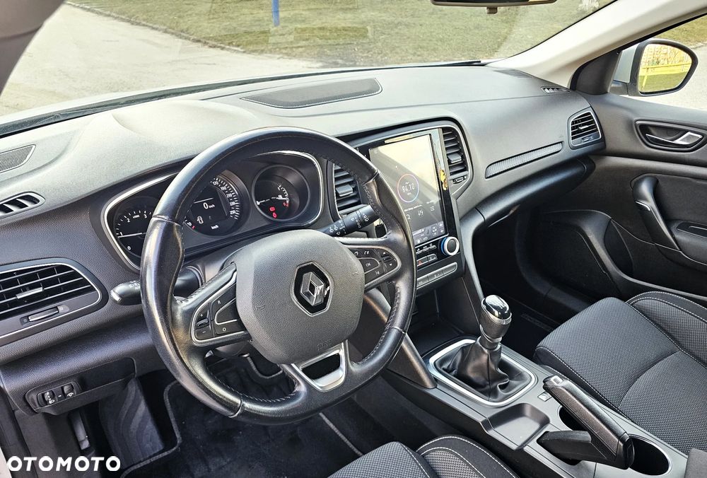 Renault Megane 1.5 Blue dCi Zen - 11