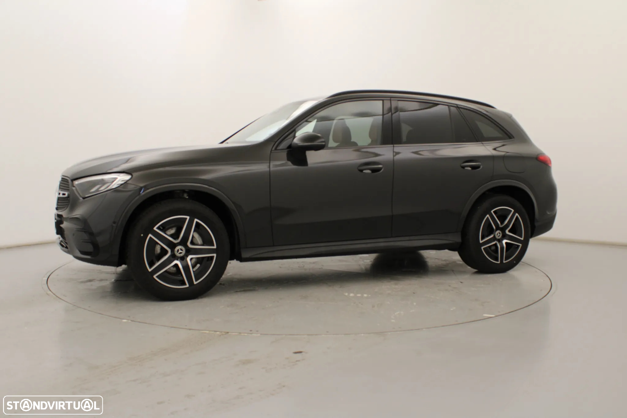 Mercedes-Benz GLC 300 de 4Matic - 13