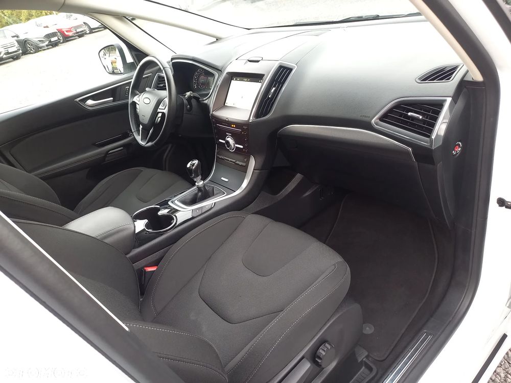 Ford S-Max 2.0 TDCi Titanium - 25