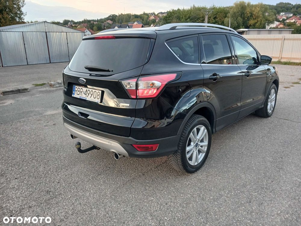 Ford Kuga - 4
