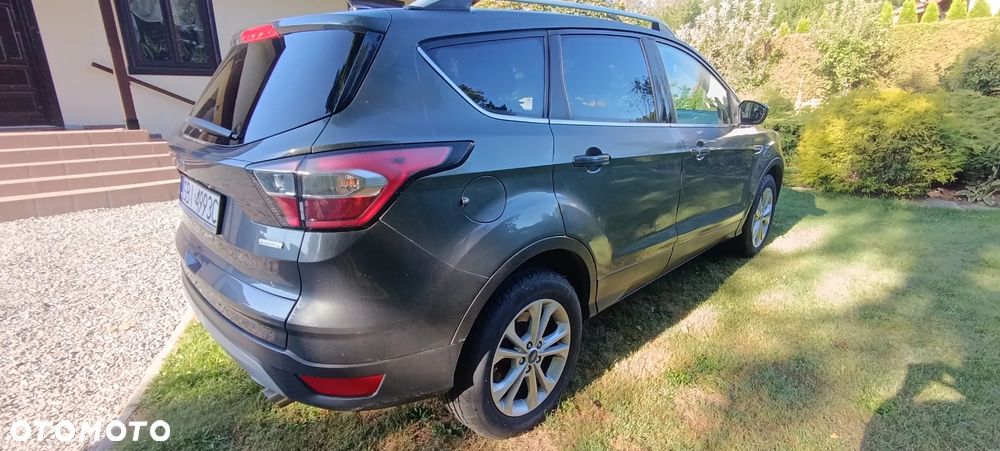 Ford Kuga - 2