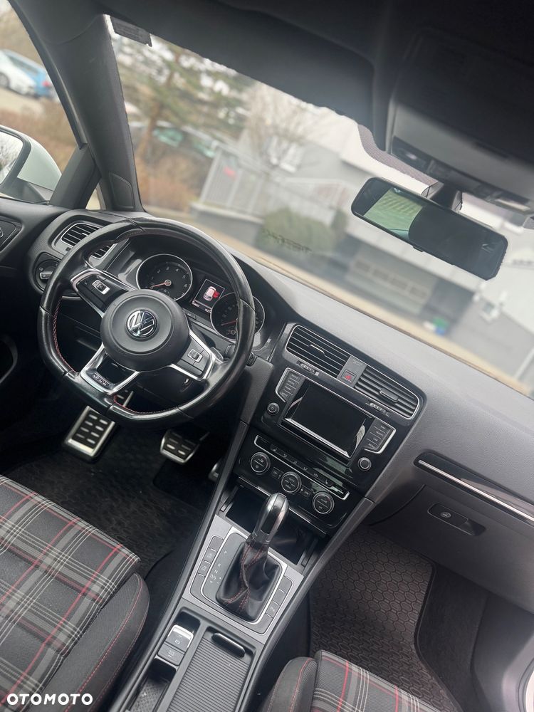Volkswagen Golf GTI (BlueMotion Technology) DSG - 10