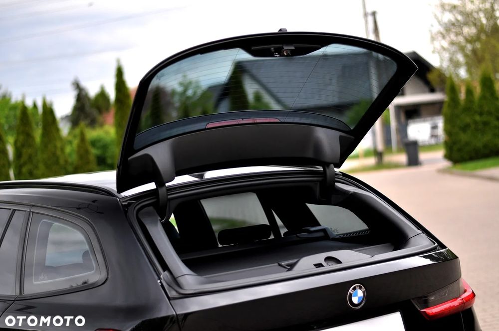 BMW Seria 3 320d M Sport sport - 12