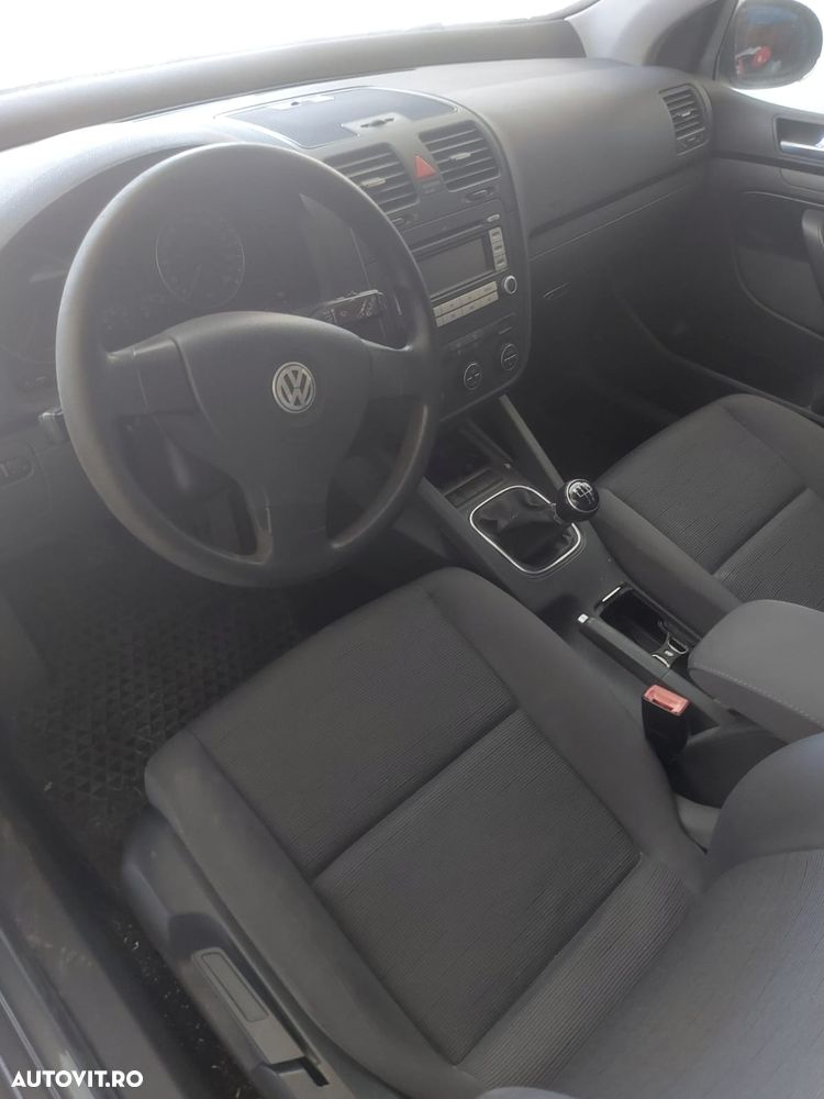 Volkswagen Golf 1.6 Trendline - 2