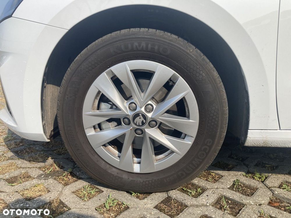 Skoda Fabia 1.0 TSI Selection DSG - 29