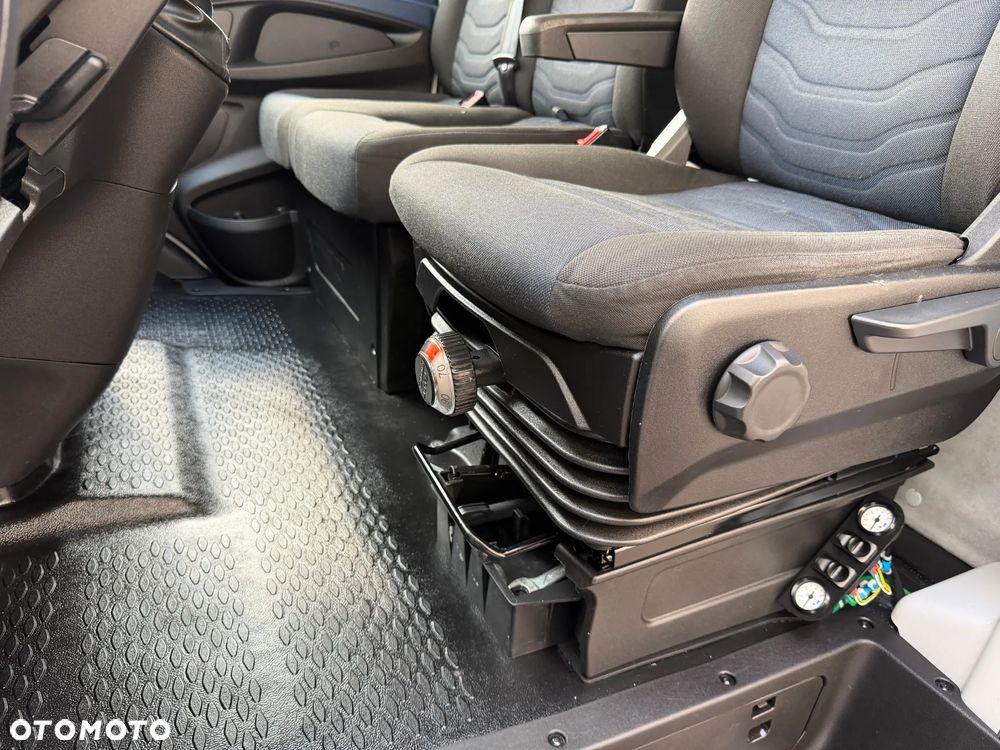 Iveco Daily 3,0 10 EP Izoterma Winda - 19