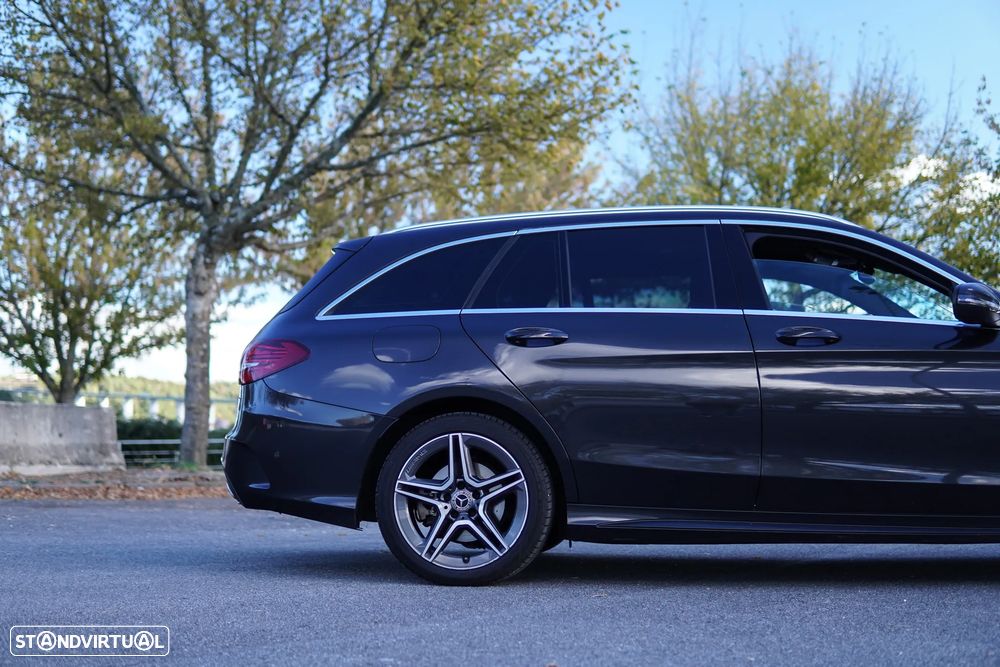 Mercedes-Benz C 300 - 12