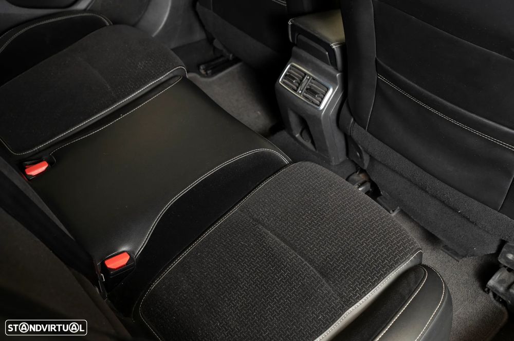 Renault Mégane Sport Tourer 1.5 dCi Limited EDC - 25