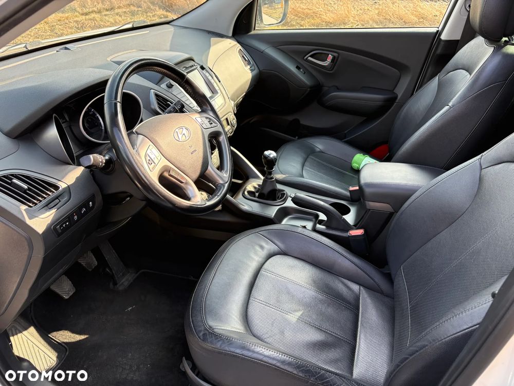 Hyundai ix35 1.7 CRDi 2WD Fifa World Cup Edition - 10