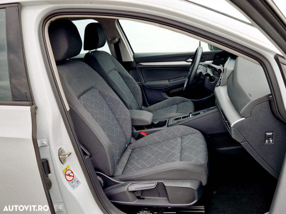 Volkswagen Golf 1.5 eTSI ACT DSG MHEV Life - 14