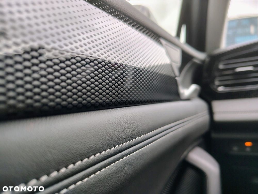 Volkswagen Tiguan - 8