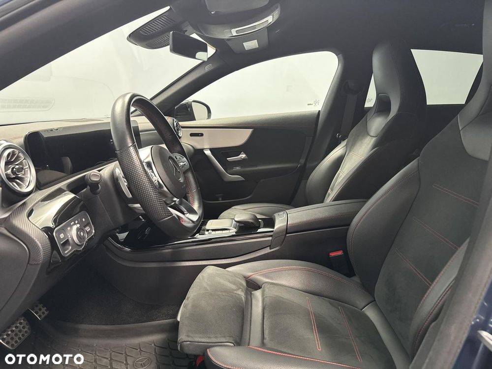 Mercedes-Benz CLA 200 AMG Line 7G-DCT - 13
