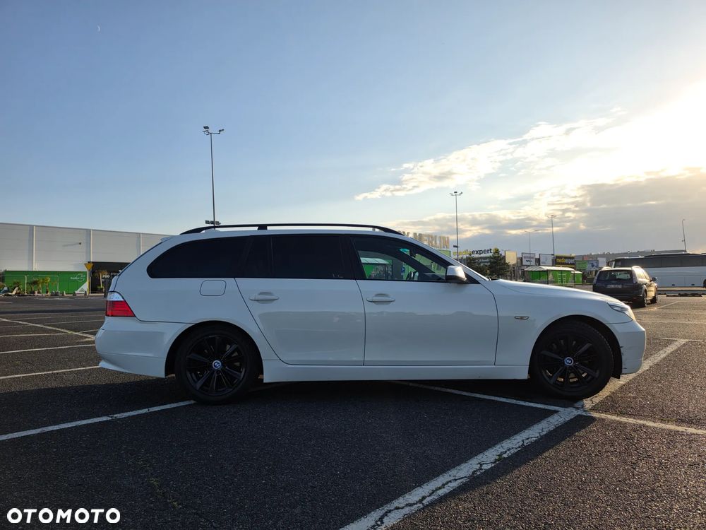 BMW Seria 5 520d - 5