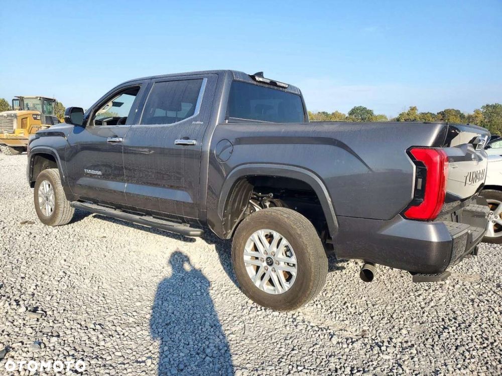 Toyota Tundra