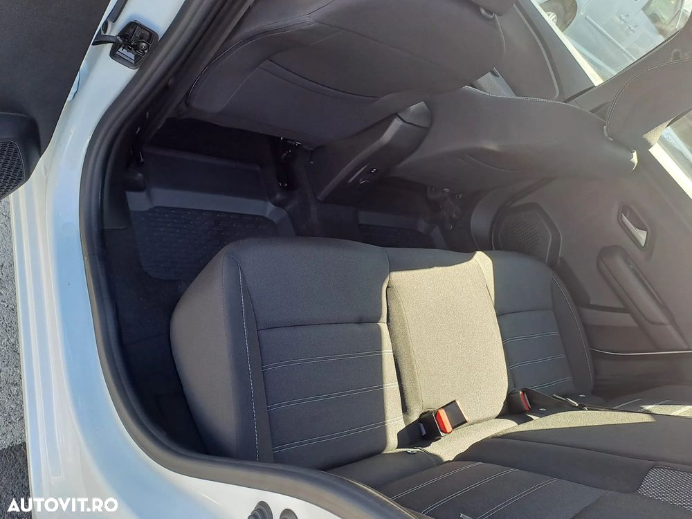 Dacia Logan TCe 90 CVT Journey - 9