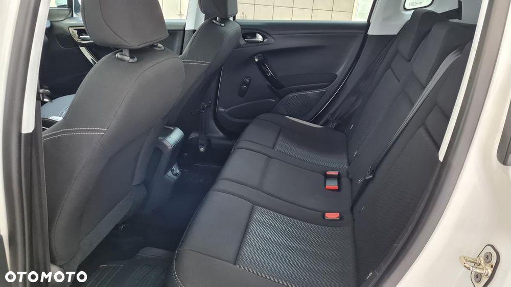Peugeot 2008 1.2 VTi/Pure Tech Access - 10