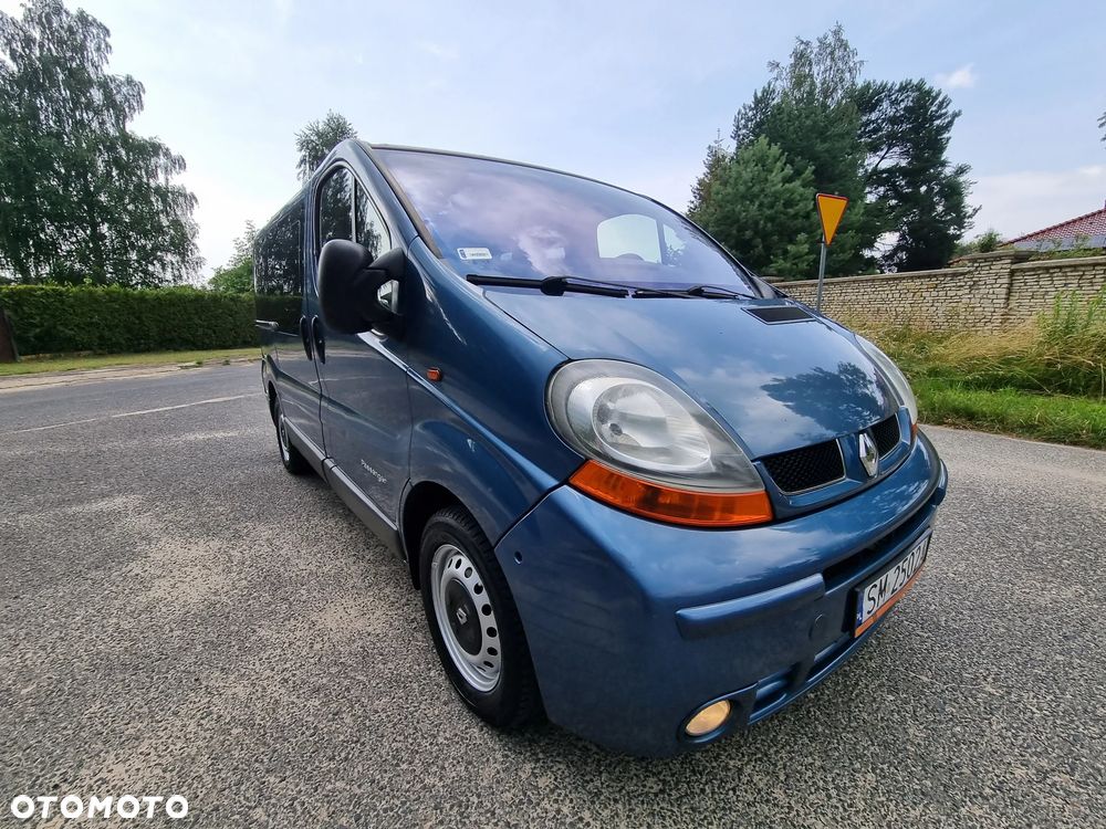 Renault Trafic Passenger - 6