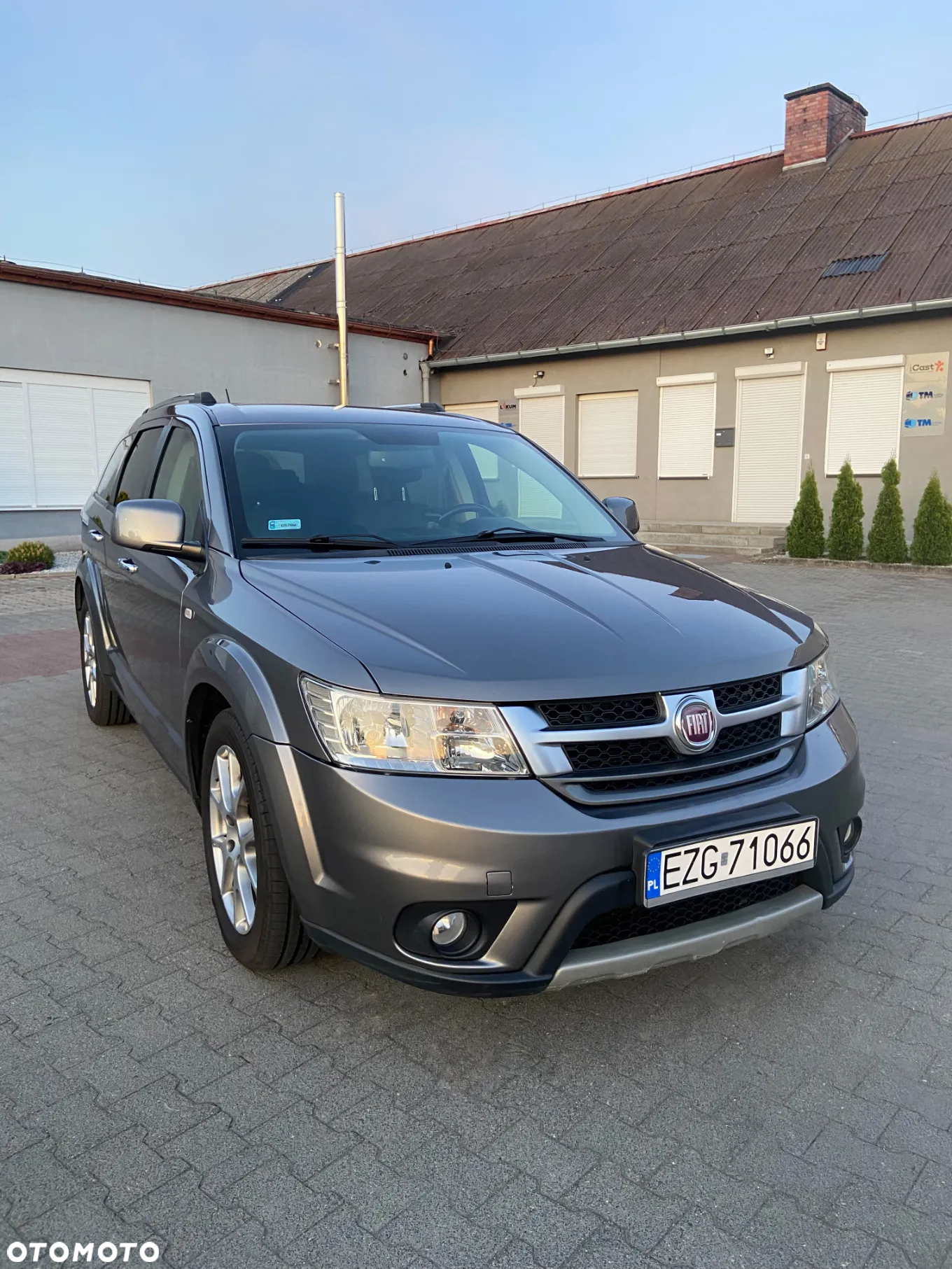 Fiat Freemont 2.0 Multijet Lounge AWD - 4