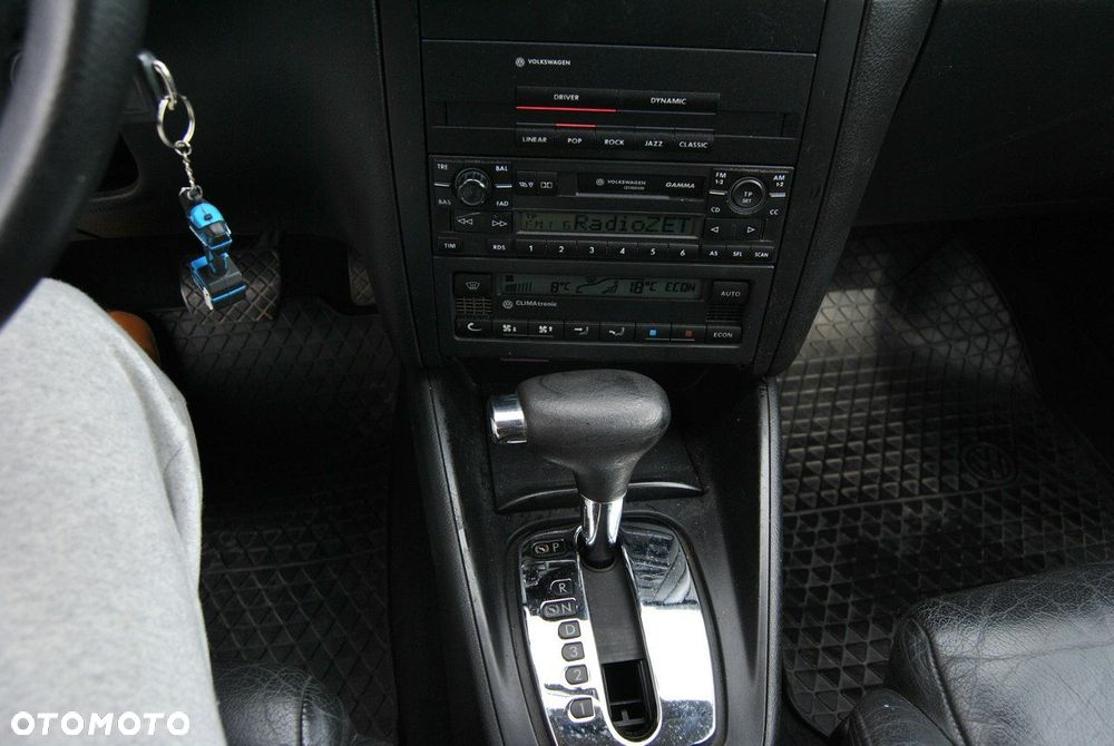 Volkswagen Golf 1.6 Comfortline - 7