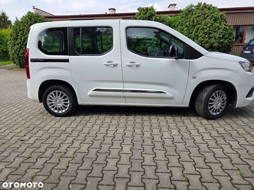 Toyota Proace City Verso 1.2 D-4T Business - 4