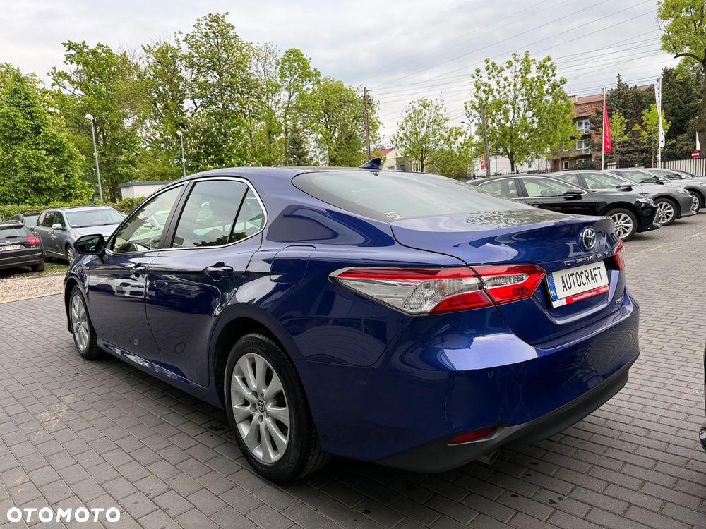 Toyota Camry 2.5 Hybrid Comfort CVT - 30